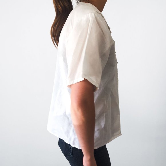 Vintage White Short Sleeve Button Up Shirt with Exaggerated Lace Collar - 14 - Picture 4 of 7